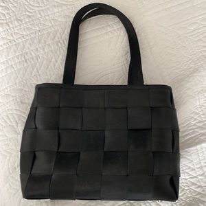 Harvey’s Original Seatbelt bag